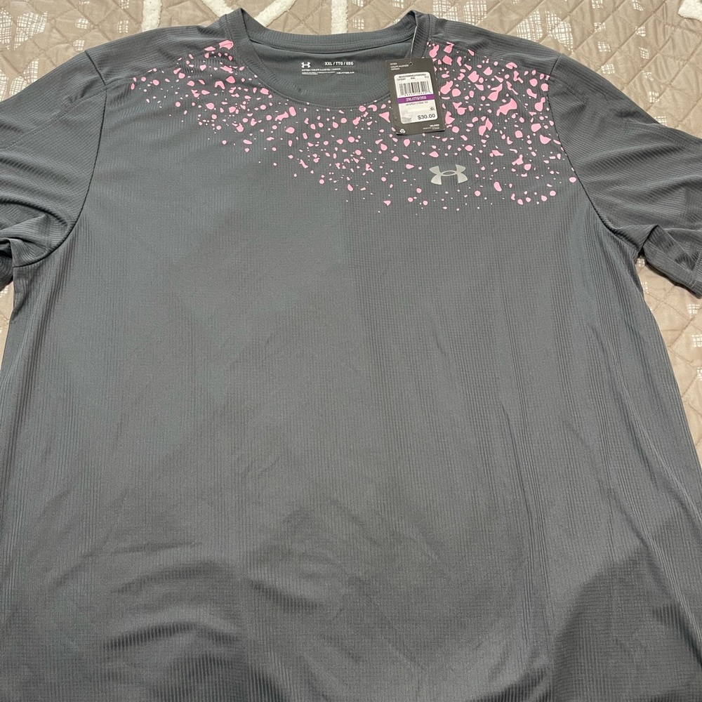 Under Armour Men's Short Sleeve Shirt - Gray with Pink Accents
